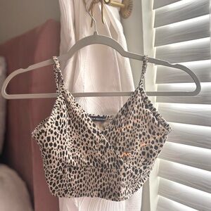 BRANDY MELVILLE CROP TOP